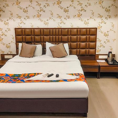 Turambhe Fabhotel Landmark Residency - Nr Midc Turbhe מראה חיצוני תמונה